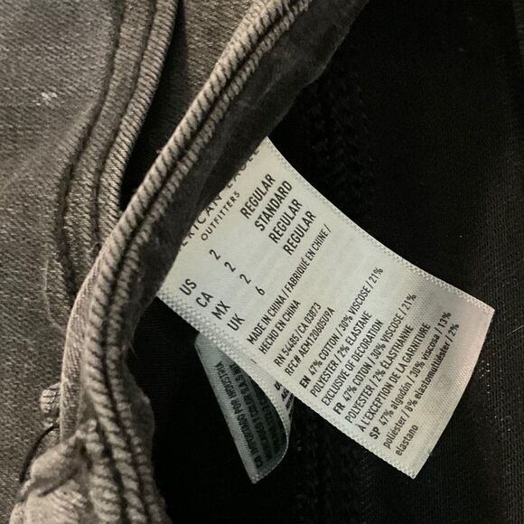 American Eagle Next Level Stretch Black Distressed Skinny Jeans Size 2 Regular - Picture 2 of 6